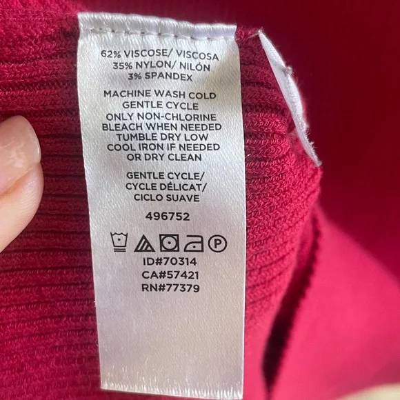 Ann Taylor Off-the-Shoulder Sweater in Pink - Picture 5 of 6